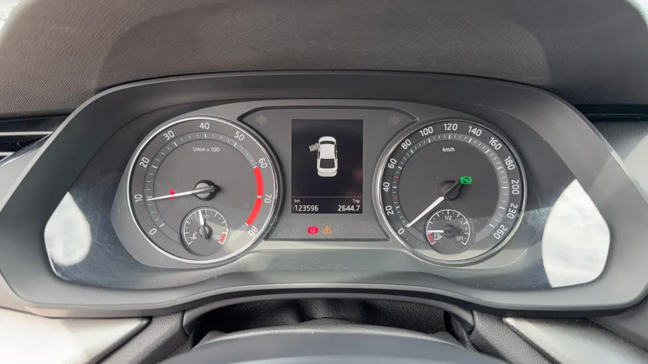 SKODA Octavia Octavia 1.5 TSI e-Tec Ambition DSG
