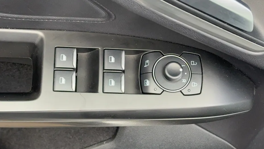 FORD Focus Focus 1.0 EcoBoost mHEV Titanium X aut