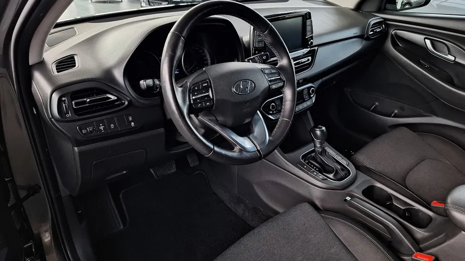 HYUNDAI i30 i30 Fastback 1.5 T-GDI 48V Smart DCT