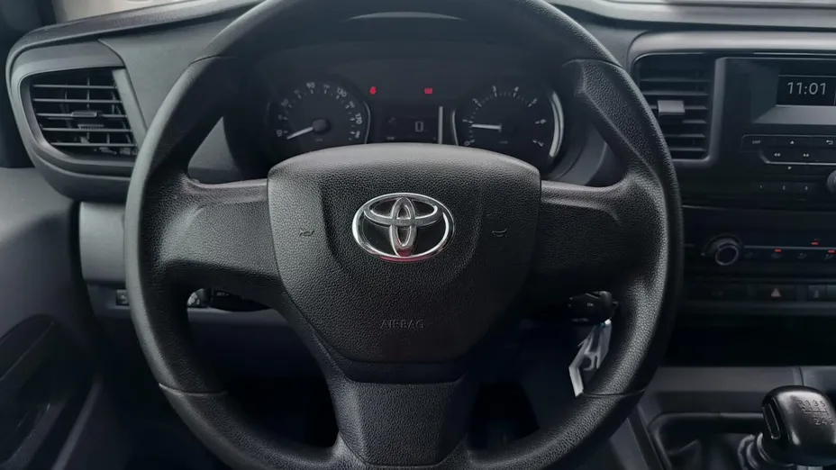 TOYOTA Proace -