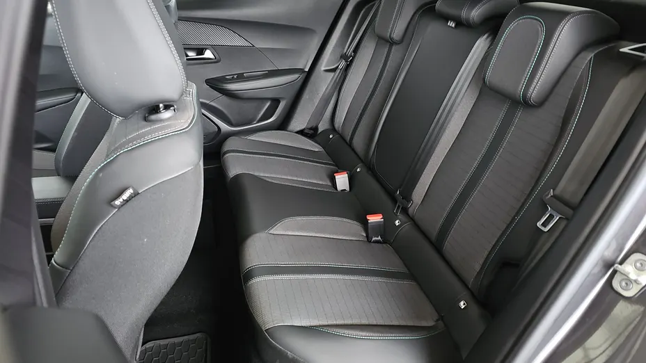 PEUGEOT 2008 2008 1.2 PureTech Allure Pack S&S