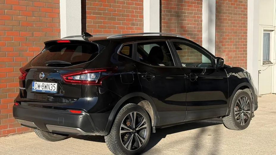 NISSAN Qashqai Qashqai 1.3 DIG-T N-Connecta DCT