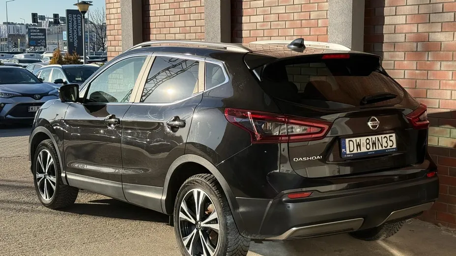 NISSAN Qashqai Qashqai 1.3 DIG-T N-Connecta DCT