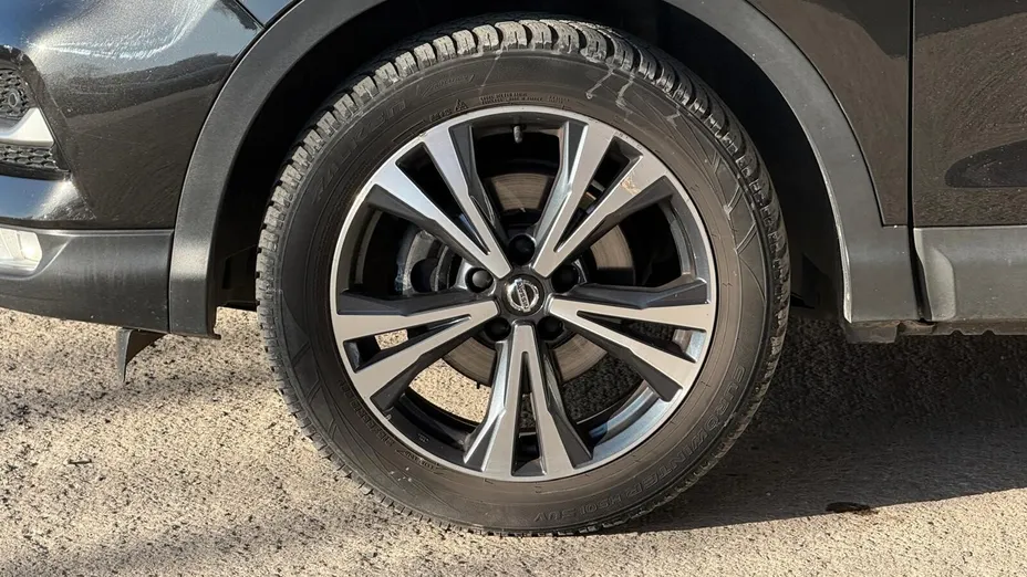 NISSAN Qashqai Qashqai 1.3 DIG-T N-Connecta DCT