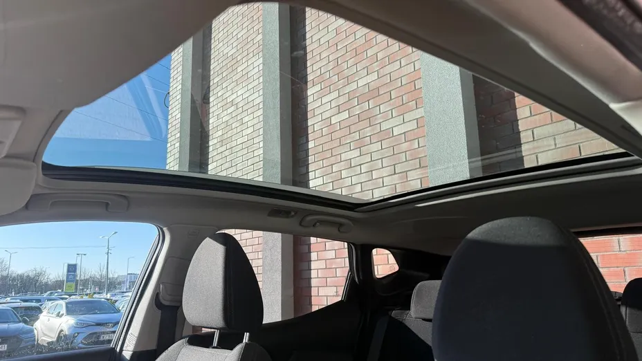 NISSAN Qashqai Qashqai 1.3 DIG-T N-Connecta DCT