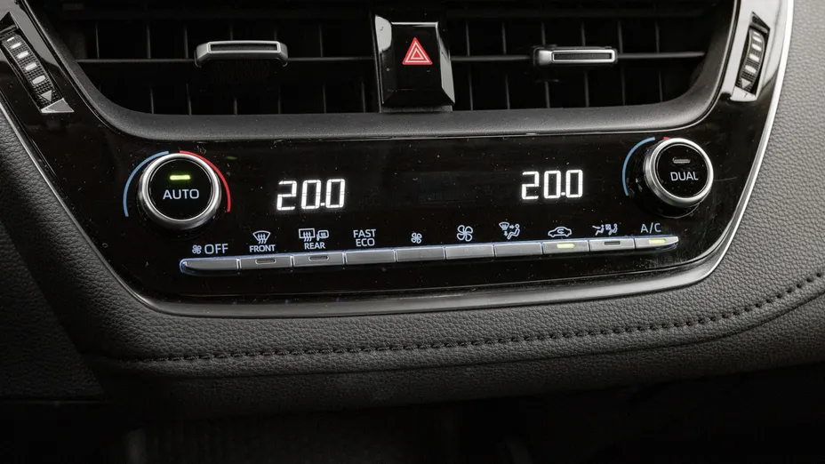 TOYOTA Corolla Corolla 1.5 Comfort