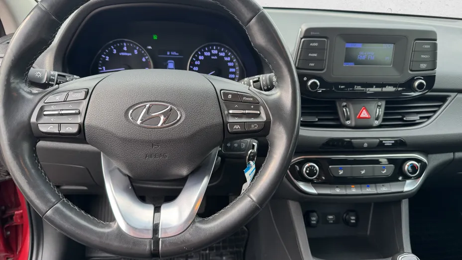 HYUNDAI i30 i30 1.5 DPI Classic +