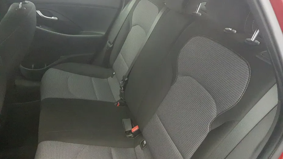 HYUNDAI i30 i30 1.0 T-GDI Classic + DCT