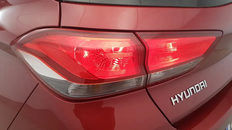 HYUNDAI i30 i30 1.0 T-GDI Classic + DCT