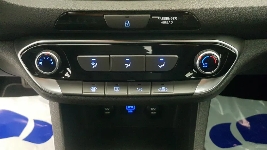 HYUNDAI i30 i30 1.0 T-GDI Classic + DCT