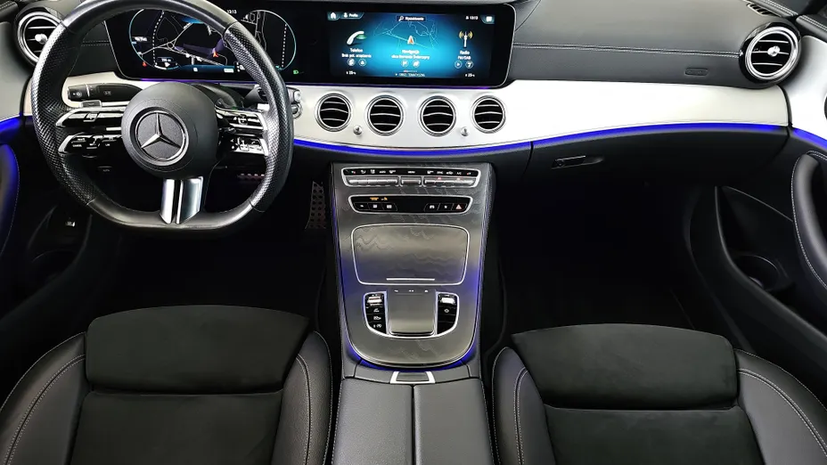 MERCEDES-BENZ E Klasa E 220 d 4-Matic AMG