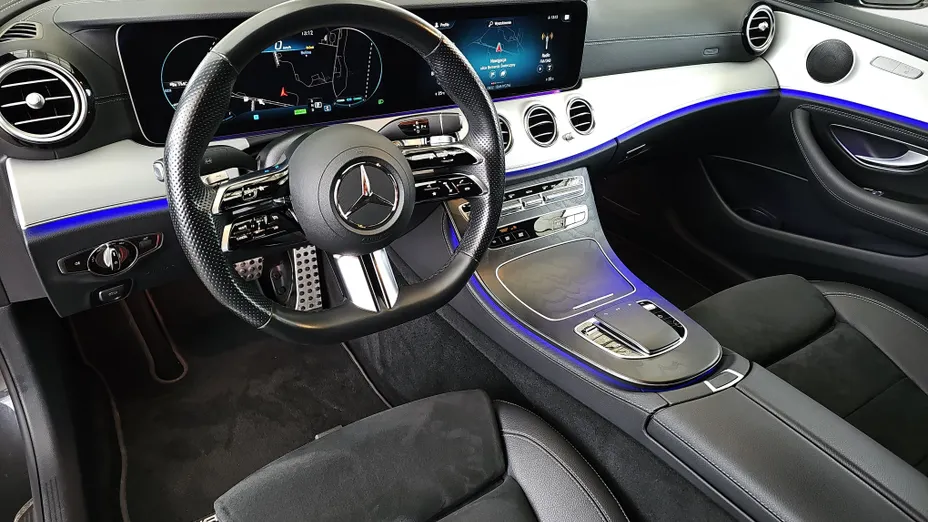 MERCEDES-BENZ E Klasa E 220 d 4-Matic AMG