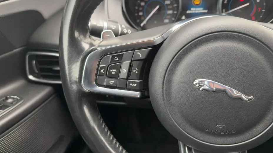 JAGUAR XE XE 2.0 T R-Sport aut