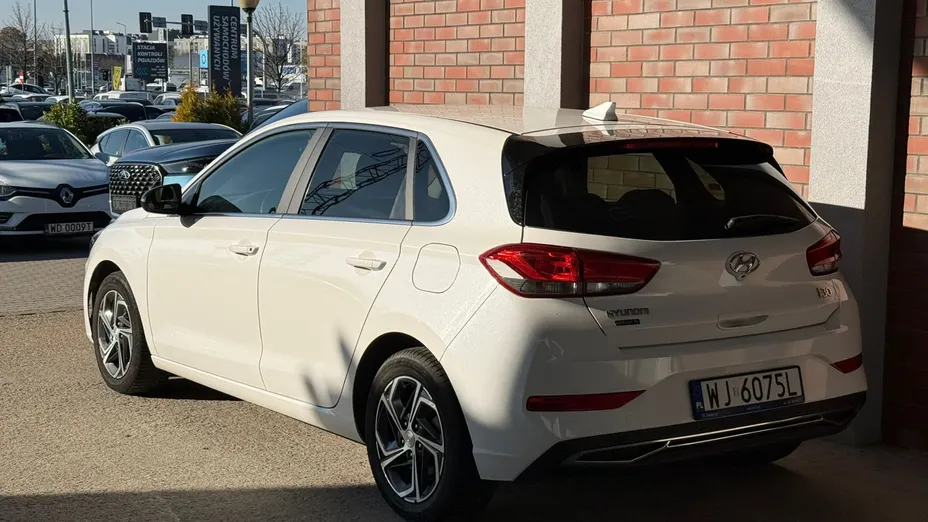 HYUNDAI i30 i30 1.0 T-GDI Smart