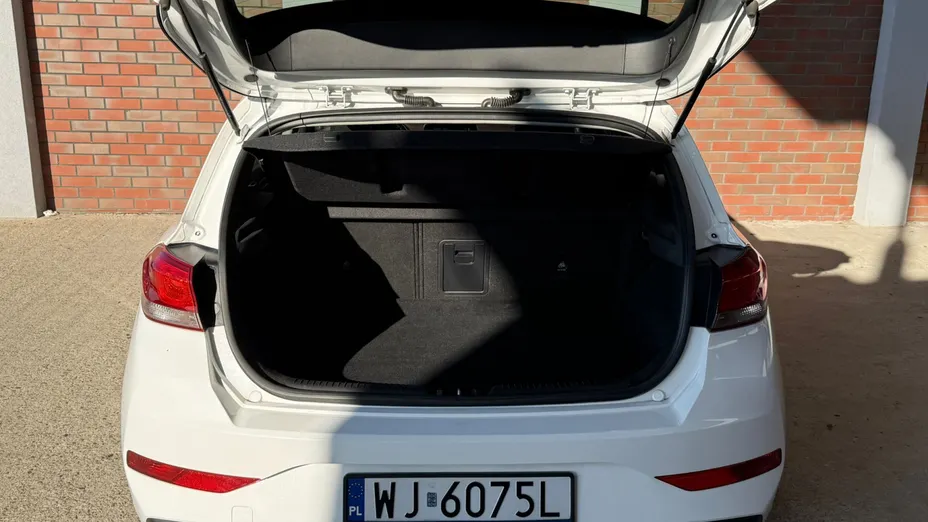 HYUNDAI i30 i30 1.0 T-GDI Smart