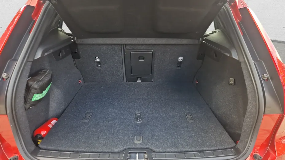 VOLVO XC40 XC40 B3 Core aut