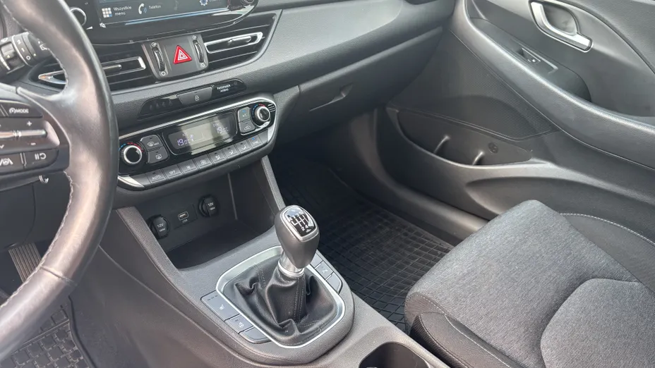 HYUNDAI i30 i30 1.0 T-GDI Smart
