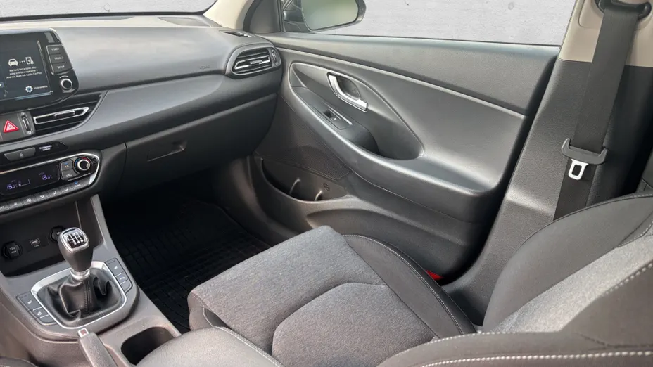 HYUNDAI i30 i30 1.0 T-GDI Smart