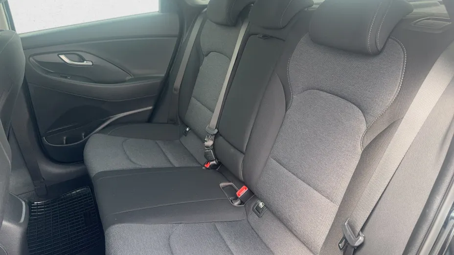 HYUNDAI i30 i30 1.0 T-GDI Smart