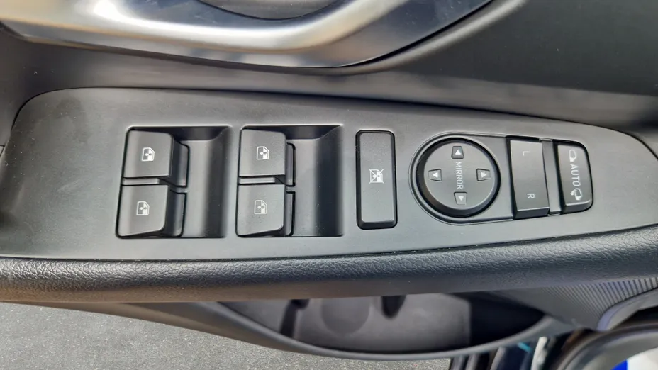 HYUNDAI i30 i30 1.0 T-GDI Smart