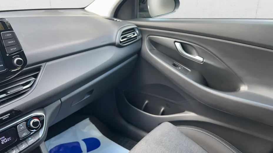 HYUNDAI i30 i30 1.0 T-GDI Smart