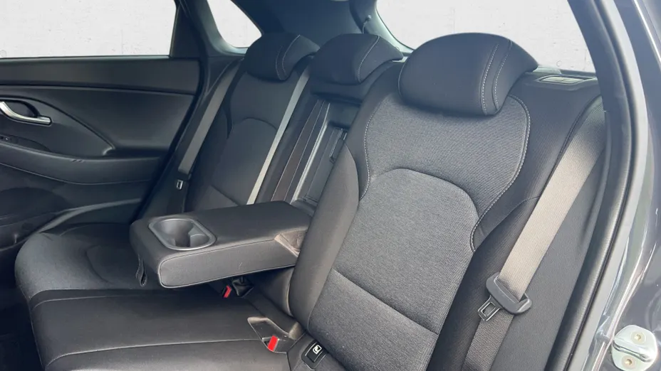 HYUNDAI i30 i30 1.0 T-GDI Smart