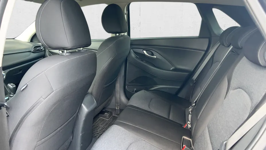 HYUNDAI i30 i30 1.0 T-GDI Smart