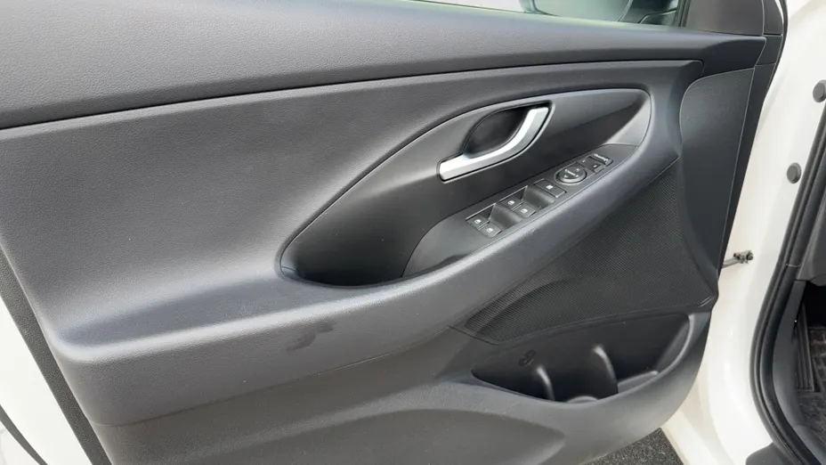 HYUNDAI i30 i30 1.0 T-GDI Smart