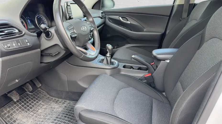 HYUNDAI i30 i30 1.0 T-GDI Smart
