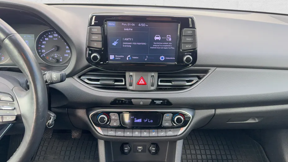 HYUNDAI i30 i30 1.0 T-GDI Smart