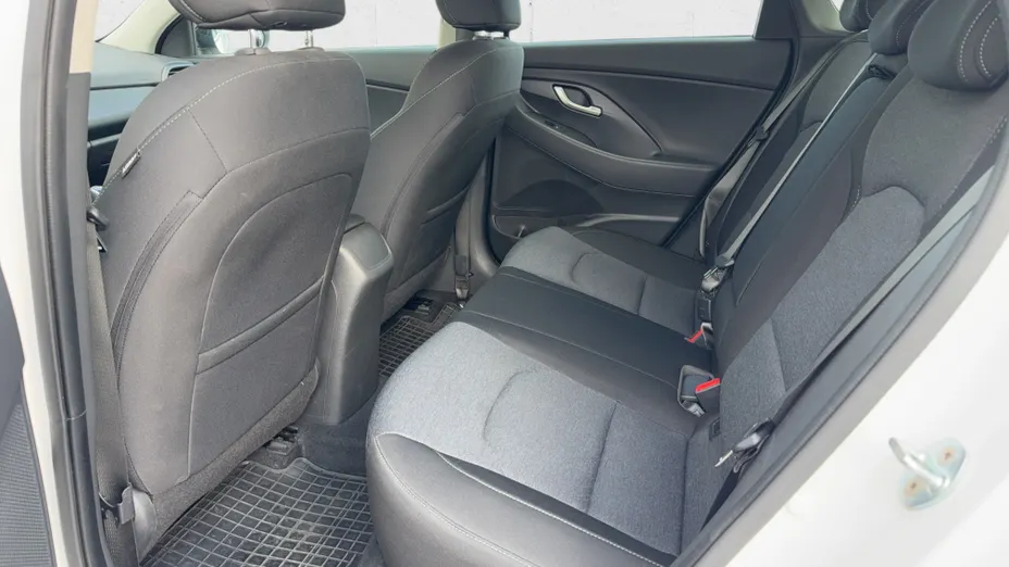 HYUNDAI i30 i30 1.0 T-GDI Smart