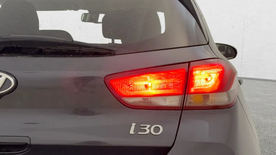 HYUNDAI i30 i30 1.0 T-GDI Smart