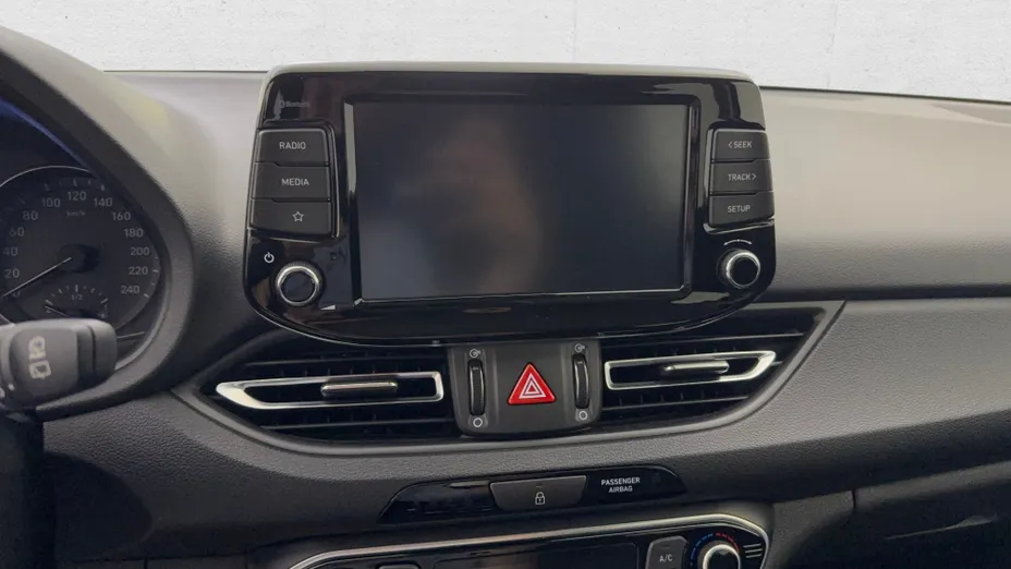 HYUNDAI i30 i30 1.0 T-GDI Smart