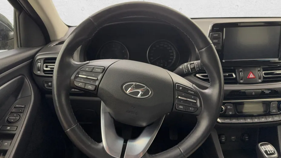 HYUNDAI i30 i30 1.0 T-GDI Smart