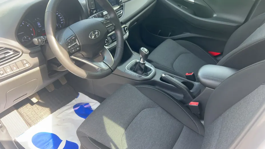 HYUNDAI i30 i30 1.0 T-GDI Smart