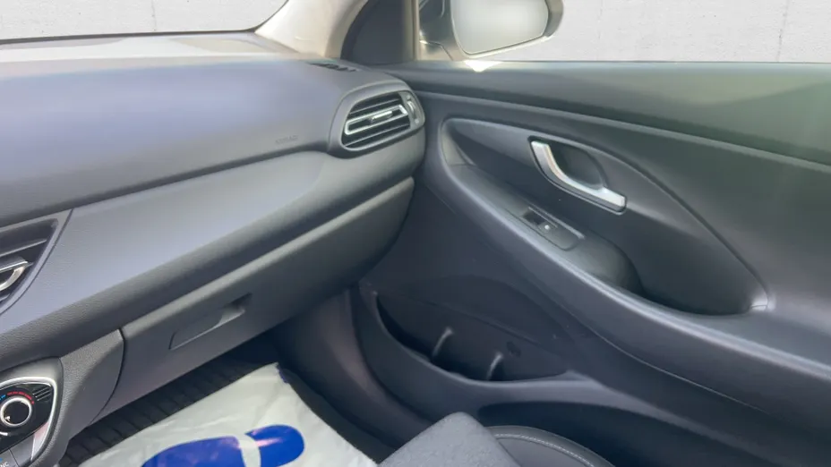 HYUNDAI i30 i30 1.0 T-GDI Smart