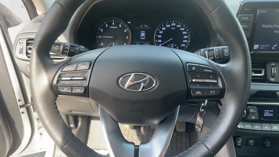 HYUNDAI i30 i30 1.0 T-GDI Smart