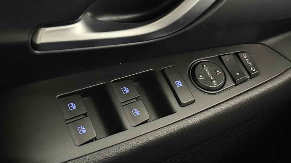 HYUNDAI i30 i30 1.0 T-GDI Smart