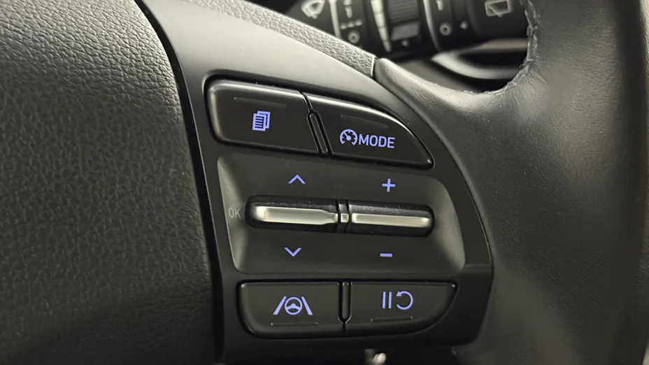 HYUNDAI i30 i30 1.0 T-GDI Smart