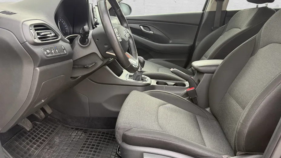 HYUNDAI i30 i30 1.0 T-GDI Smart