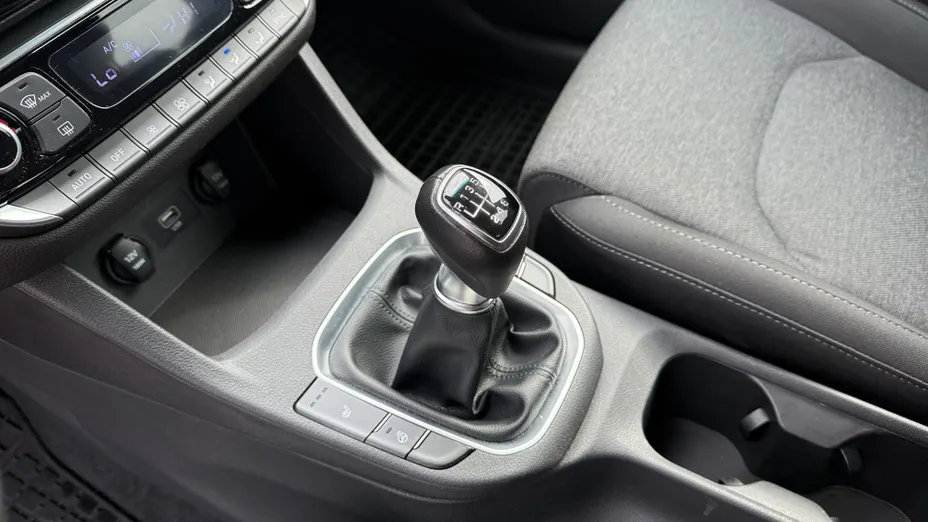 HYUNDAI i30 i30 1.0 T-GDI Smart
