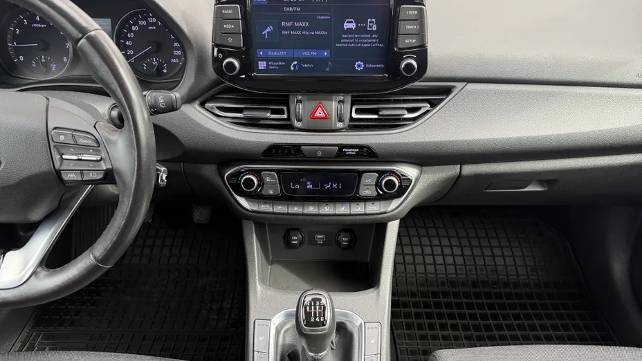 HYUNDAI i30 i30 1.0 T-GDI Smart
