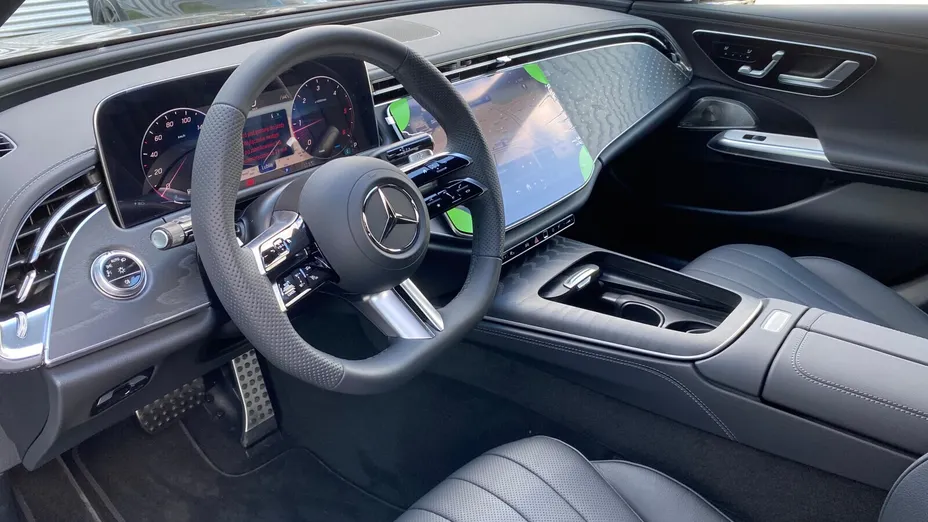 MERCEDES-BENZ E Klasa E 220 d mHEV 4-Matic AMG 9G-Tronic