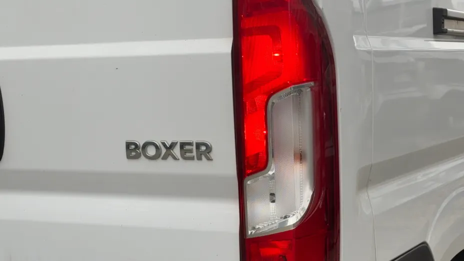 PEUGEOT Boxer Boxer 435 BlueHDi L3H2