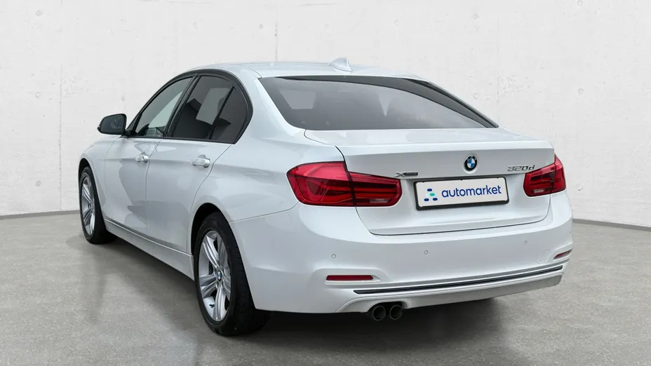 BMW Seria 3 320d xDrive Sport Line aut
