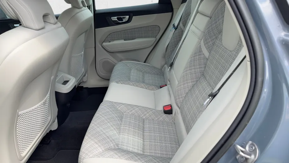 VOLVO XC60 XC60 B4 D AWD Core aut