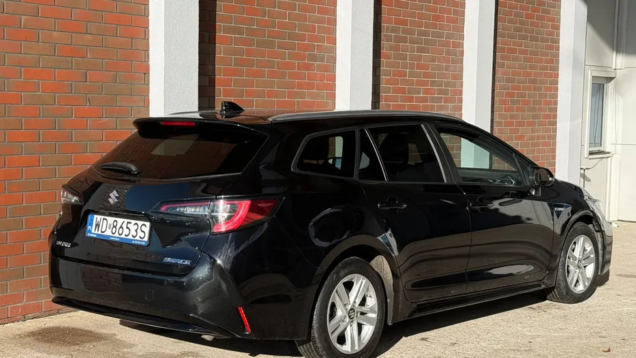 SUZUKI Swace Swace 1.8 Hybrid Premium Plus CVT