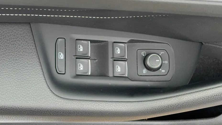 VOLKSWAGEN Passat Passat 2.0 TSI Elegance DSG