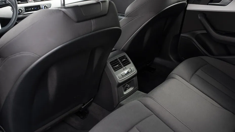 AUDI A4 A4 35 TFSI mHEV S tronic
