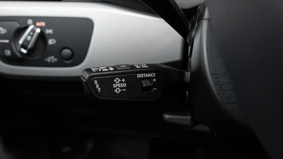 AUDI A4 A4 35 TFSI mHEV S tronic